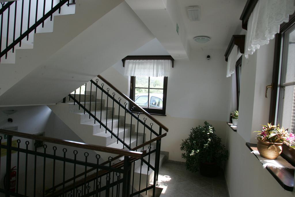 Farm Stay Frank Ozmec Wine And Glamping Estate Ljutomer Værelse billede